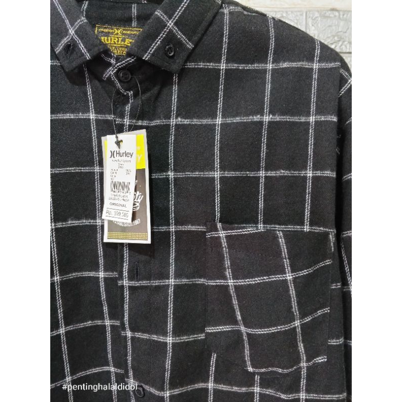 kemeja hem flanel hitam garis putih size XL