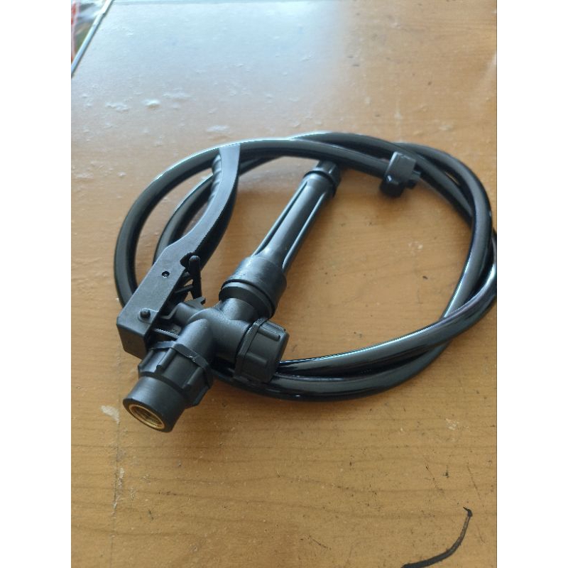 Tangan + selang tangki semprot PB malaysia