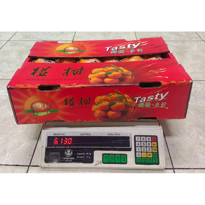 

hampers imlek jeruk ponkam besar manis dan banyak air tasty 36