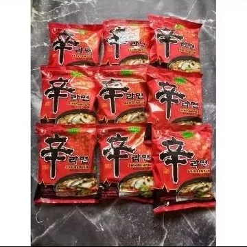 

Nongshim shin Ramyun Mie instan Korea halal 120gr