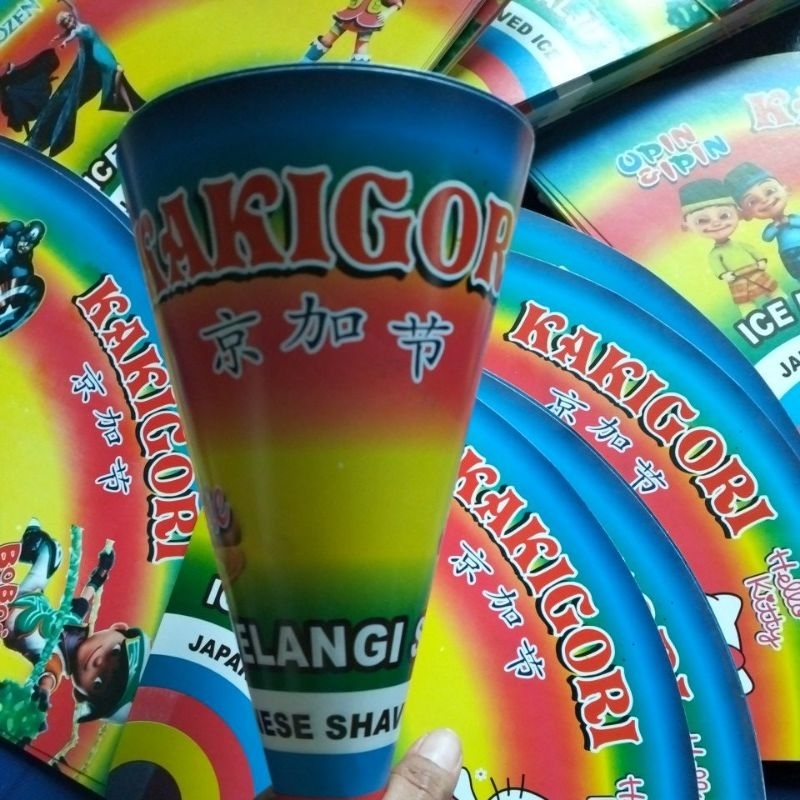 

Kertas es serut pelangi isi 100 lembar 4 motif