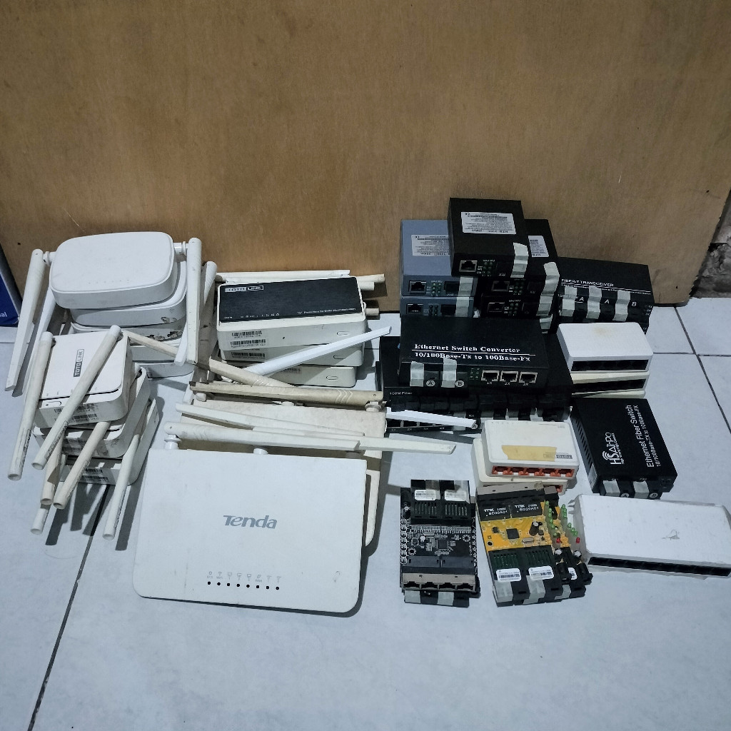 Router Wifi dan htb bekas