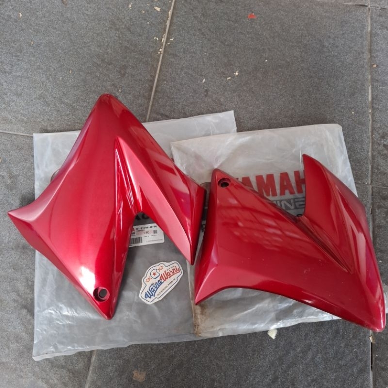 Air scoop sayap tangki bensin Vixion lama old hitam putih merah maroon marun | 3C1-F137X-00-P0