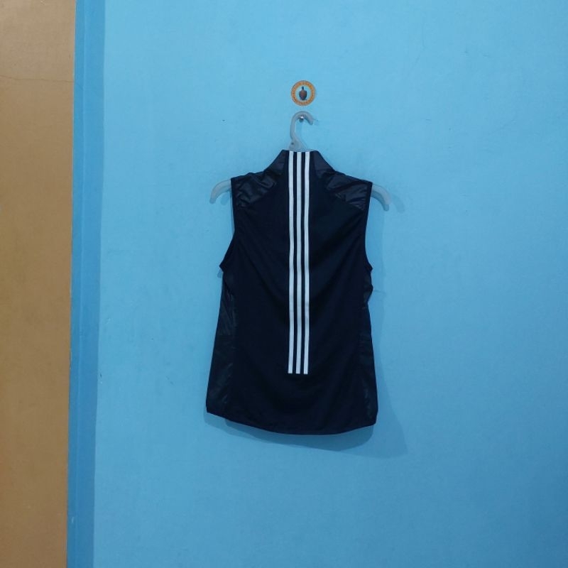 vest adidas running