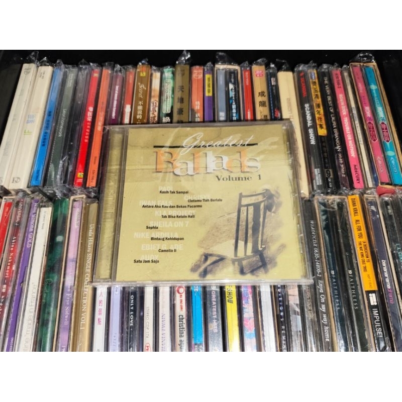 CD Musik Kompilasi Greatest Ballads Volume 1 Padi, Chrisye, Nike Ardilla, Kla Project, Sheila on 7, 