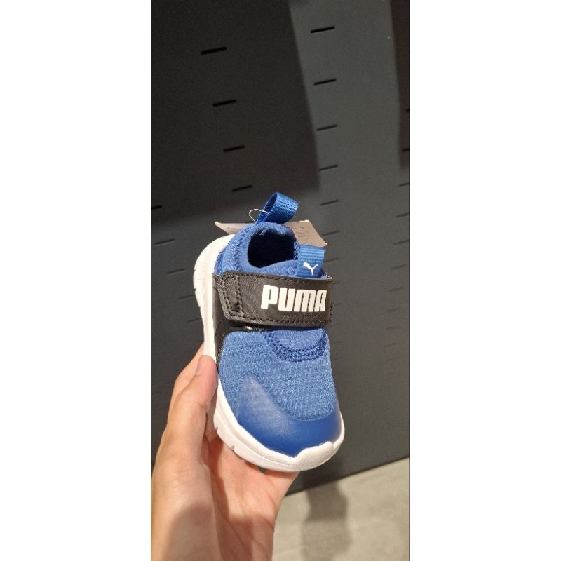SEPATU PUMA KIDS BLUE