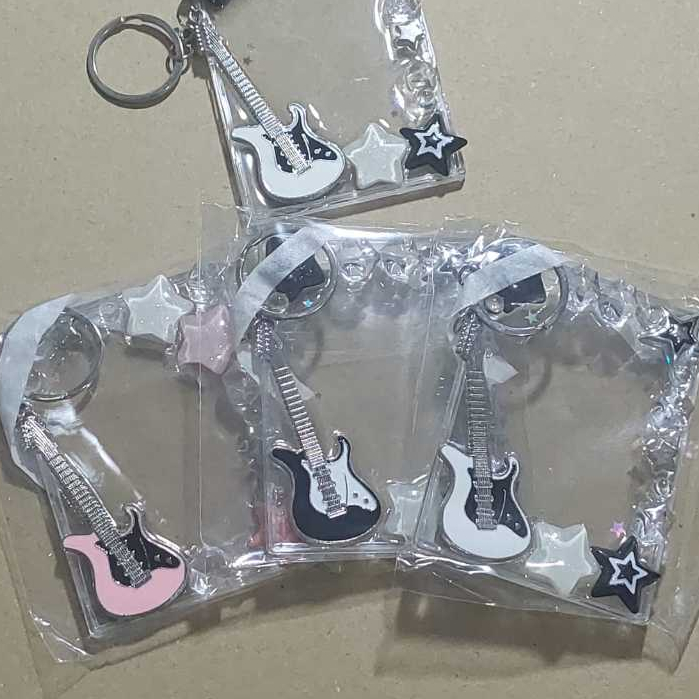 

[READY] Handmade Guitar Acrylic Toploader / Photocard Holder Cahol