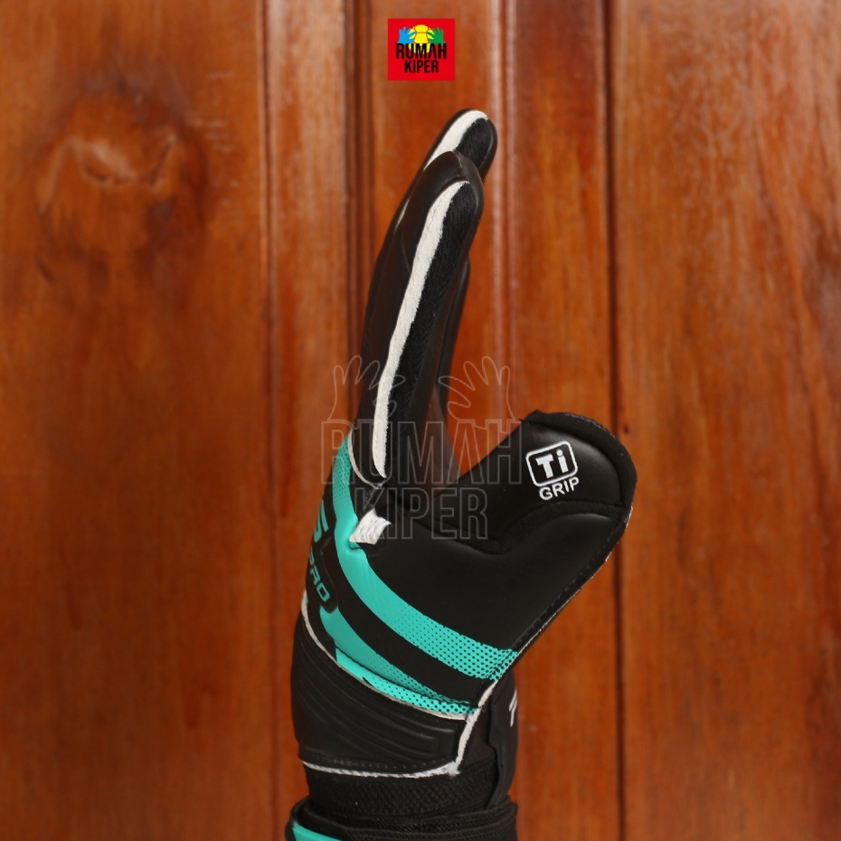RB PGS EAGLE TITANIUM 2025 TERQUIZE/BLACK (SKU : PGS 5025) Sarung Tangan Kiper