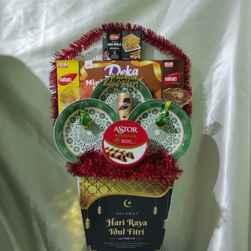 

Parcel Snack Mix Teaset - Parsel Lebaran Terbaru - Hampers Hari Raya Murah
