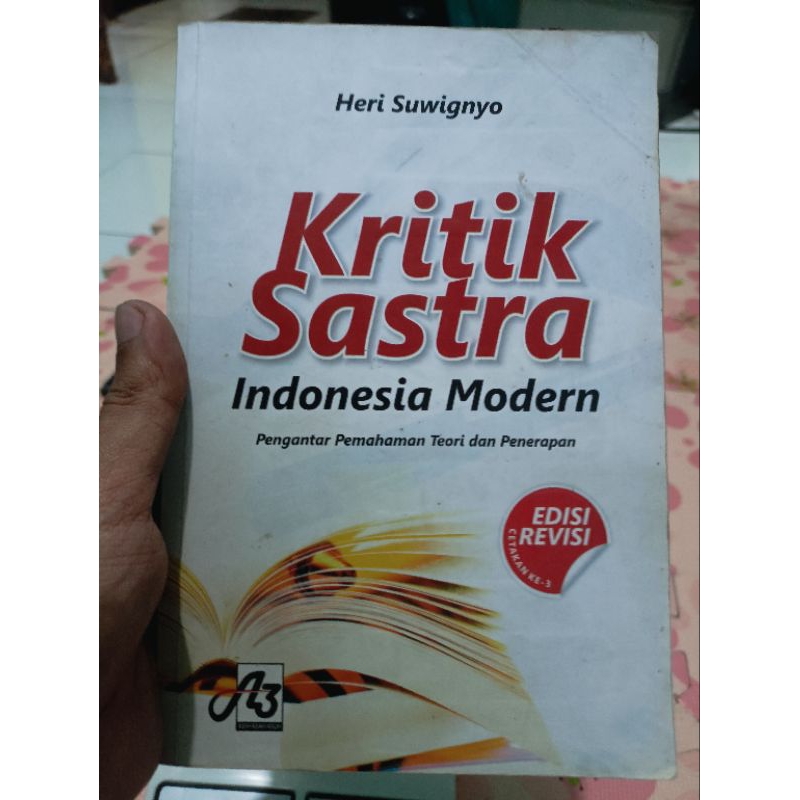 kritik sastra Indonesia modern heri suwignyo