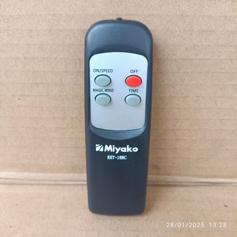 Remote Kipas Angin Miyako 18"