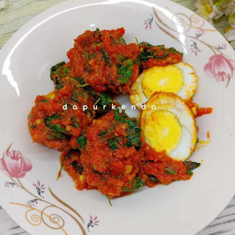 

Telur Rica-Rica Kemangi / Telur Pedas Kemangi / Telur Bulat Pedas Kemangi / Telur Pedas Rica / Telur Rica / Masakan Matang / Masakan Siap Makan