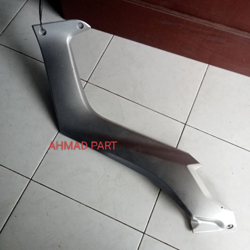 Cover deltabox nmax sambungan body tengah nmax lama kiri oryginal copotan wutuh