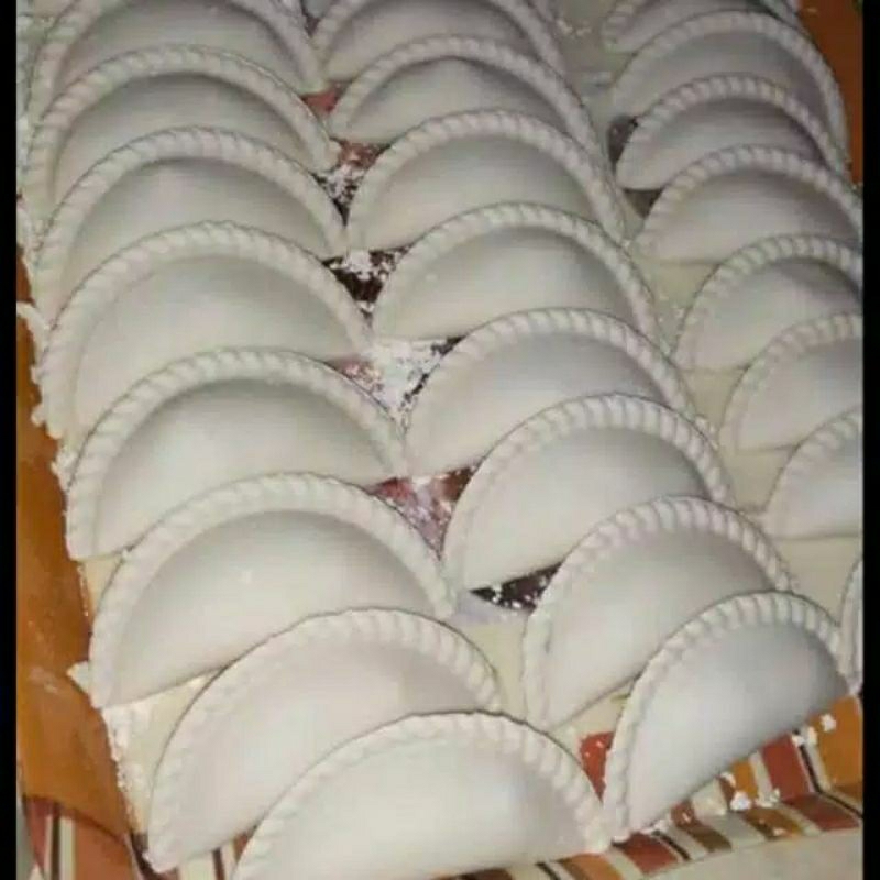 

Cireng isi ayam suwir original ukuran gede 1pac isi 5
