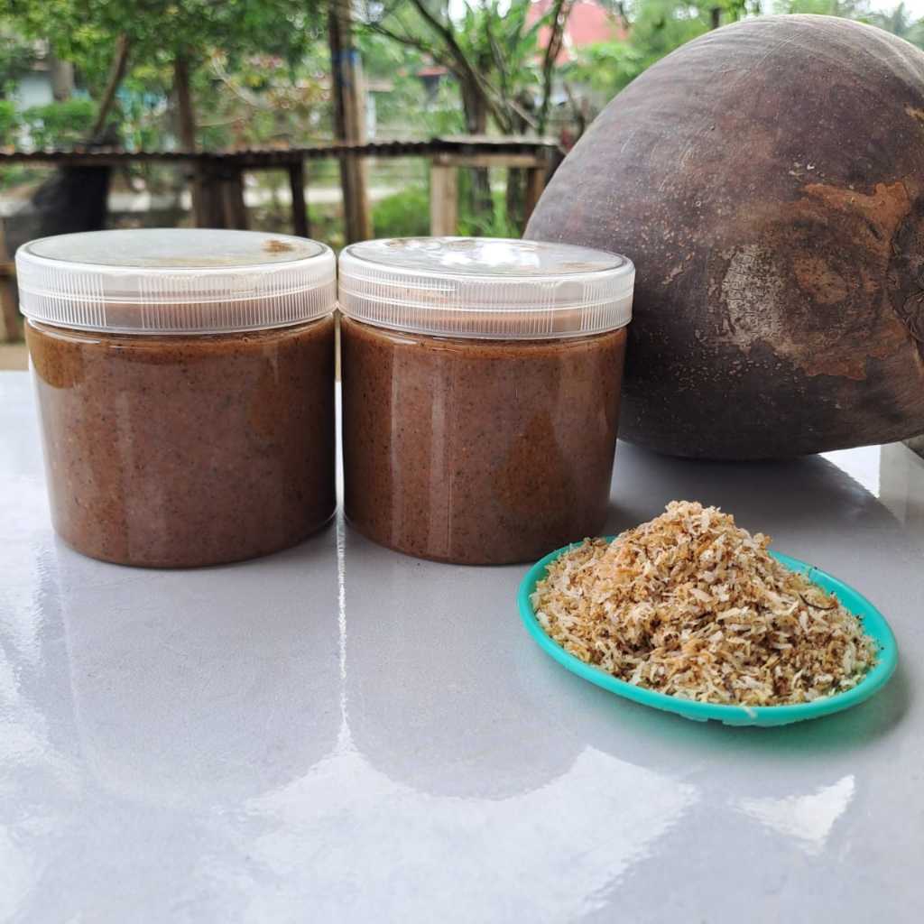 

500 gr kelapa gongseng kemasan toples/ a,bu ambu/ bumbu masak rendang
