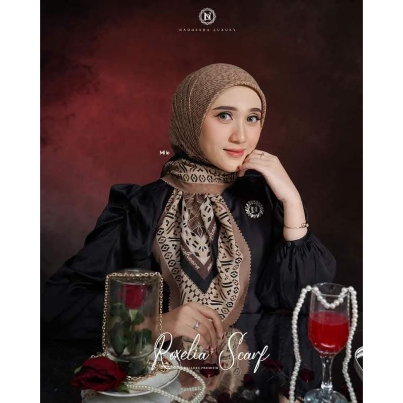 Roxelia Scarf Nadheera Luxury Hijab Segiempat