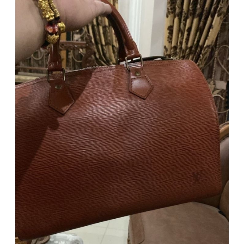 Preloved Authentic louis vuitton speedy epileather