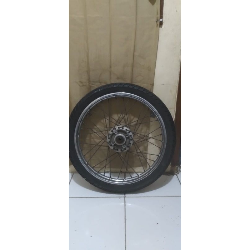 1 buah Ban inc velg depan motor supra x 125