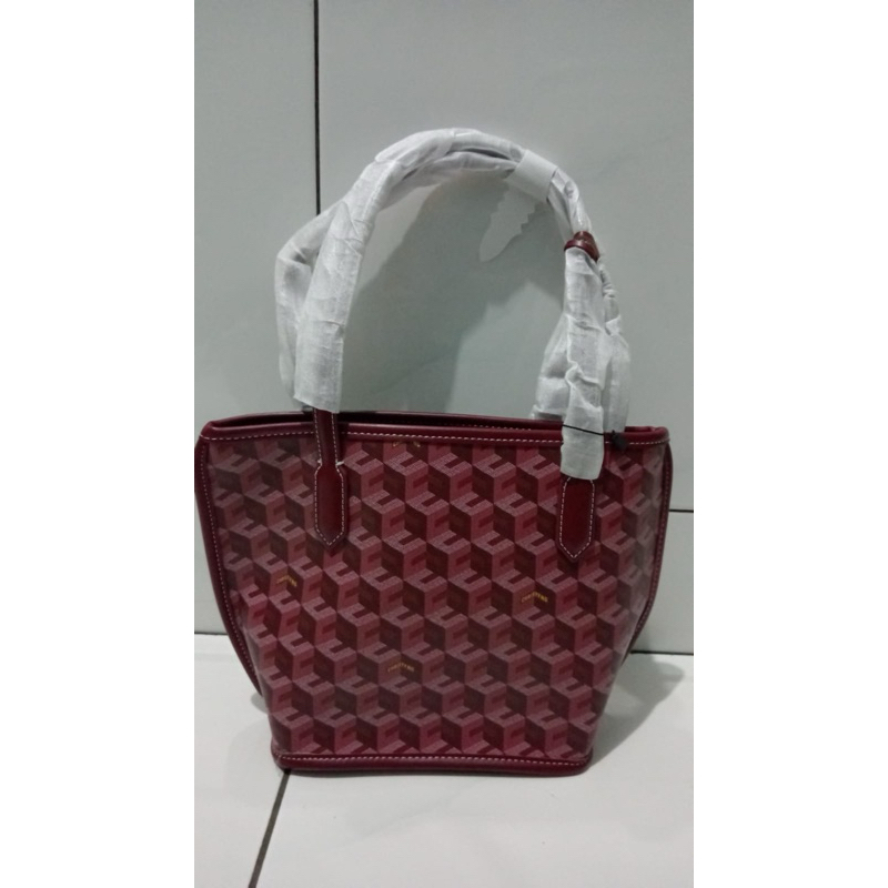 Lipstik nars 136(Laurentia)