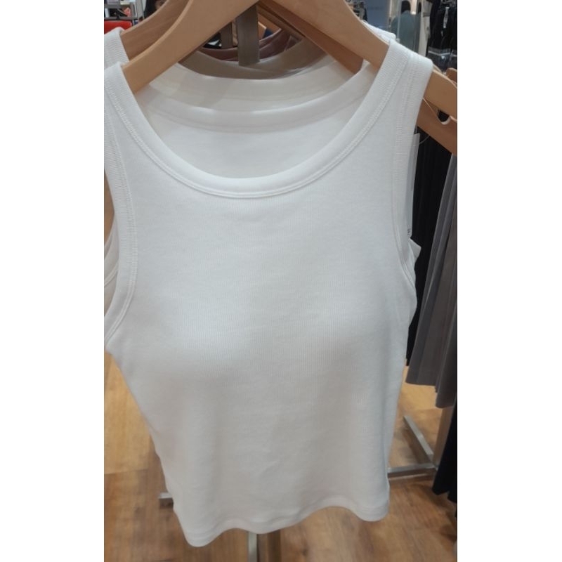 Atasan Crop Bra lengan airism uniqlo