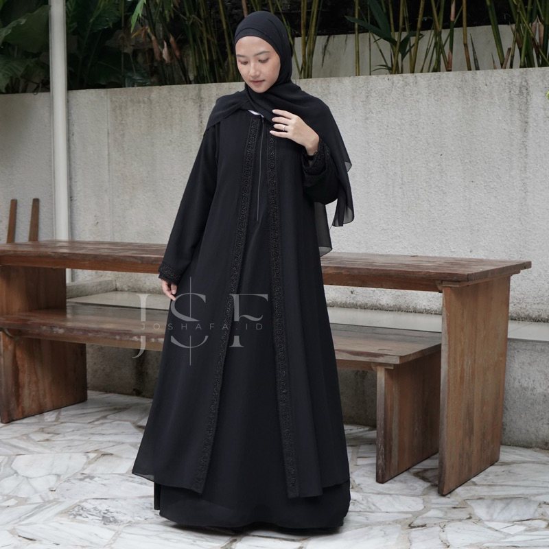 Gamis Abaya Hitam Dan Putih Wolfish Mix Ceruty (ELSA)
