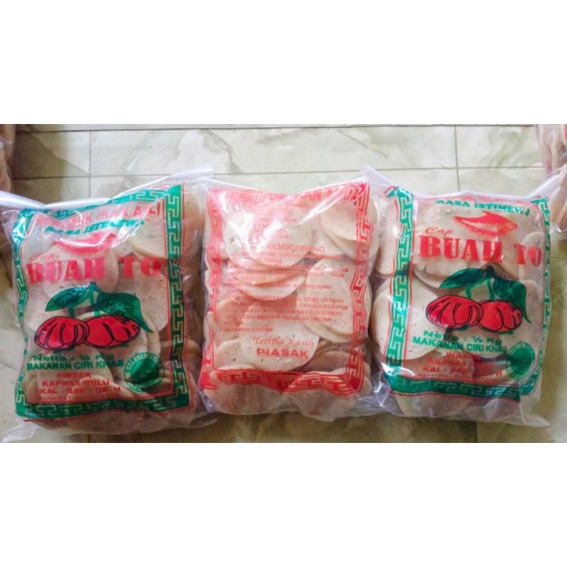 

KERUPUK IKAN ASLI CAP BUAH TO 1/2 KG PREMIUM,ASAL KAPUAS HULU/PUTUSSIBAU(JONGKONG)