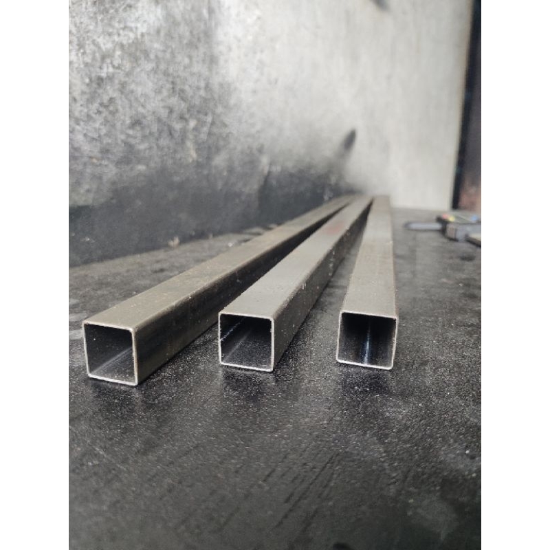 Pipa Besi Kotak / Hollow 20 mm x 20 mm Panjang 50 cm