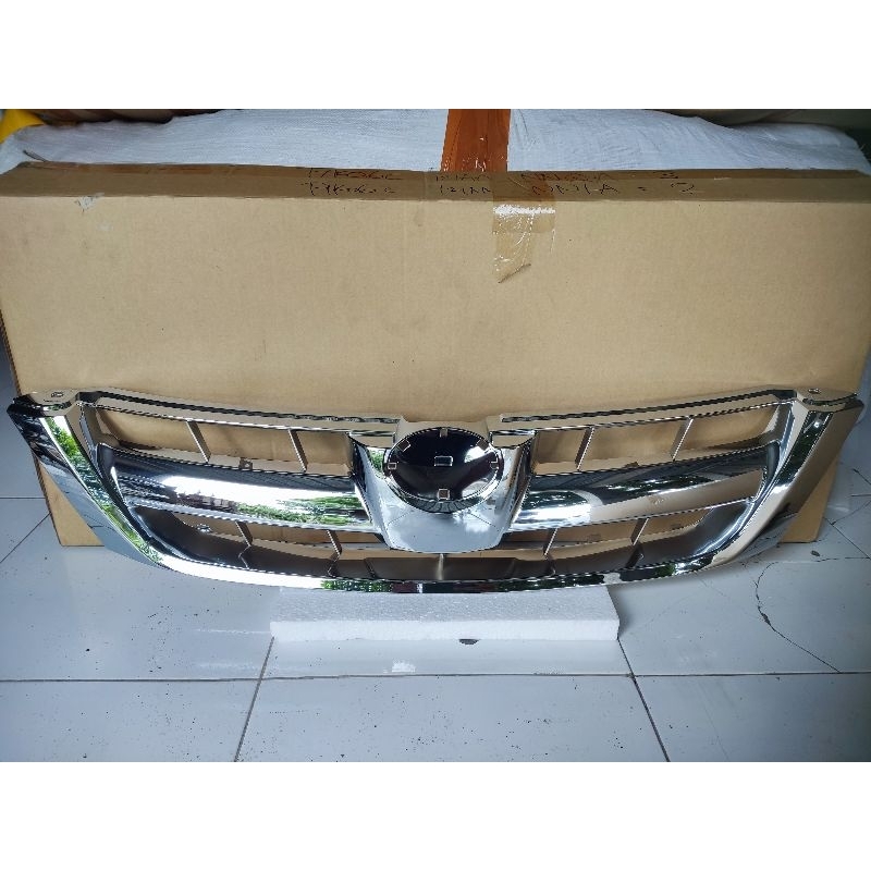 grill innova 2005-2008 krom