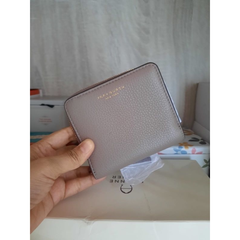 dompet wanita tb perry bifold grey