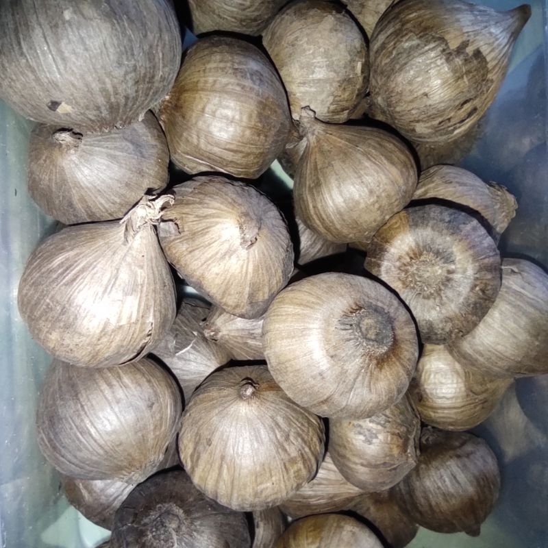 

Premium Grade blackgarlic
