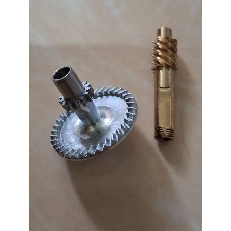 Drive gear dan pinion gear ryobi 500-1000 Ultra power