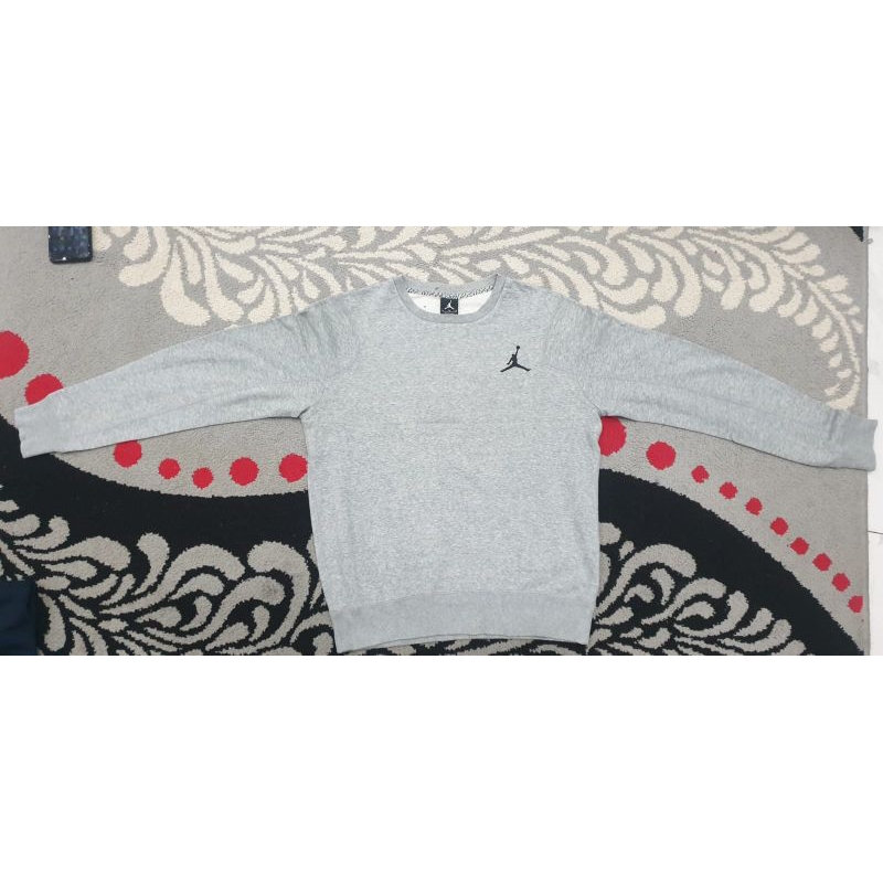 crewnack jaket Jordan abu