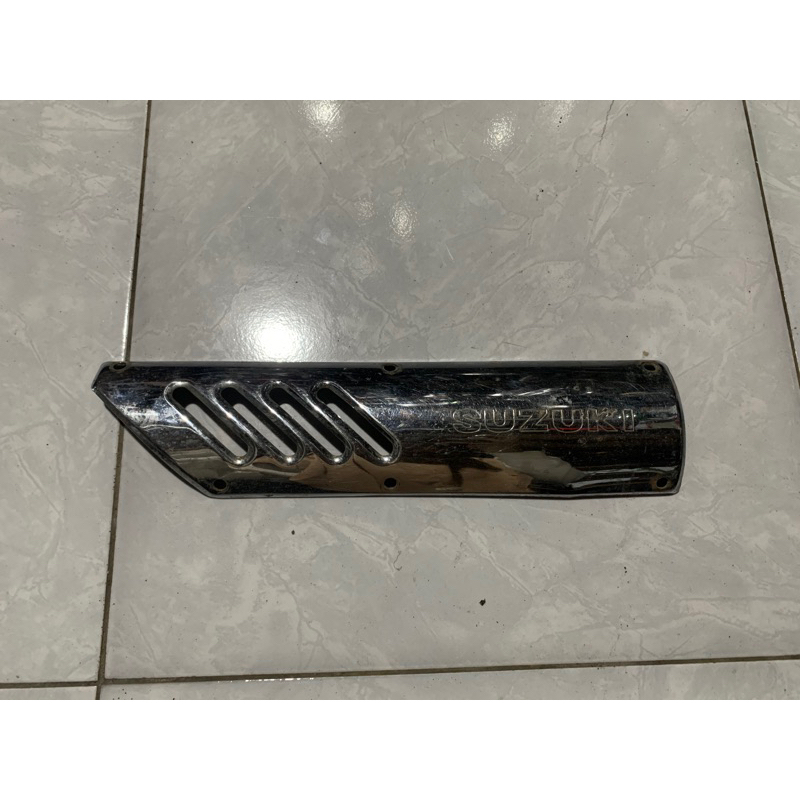 Cover Tutup Tameng Knalpot Suzuki Shogun New 110 ORI