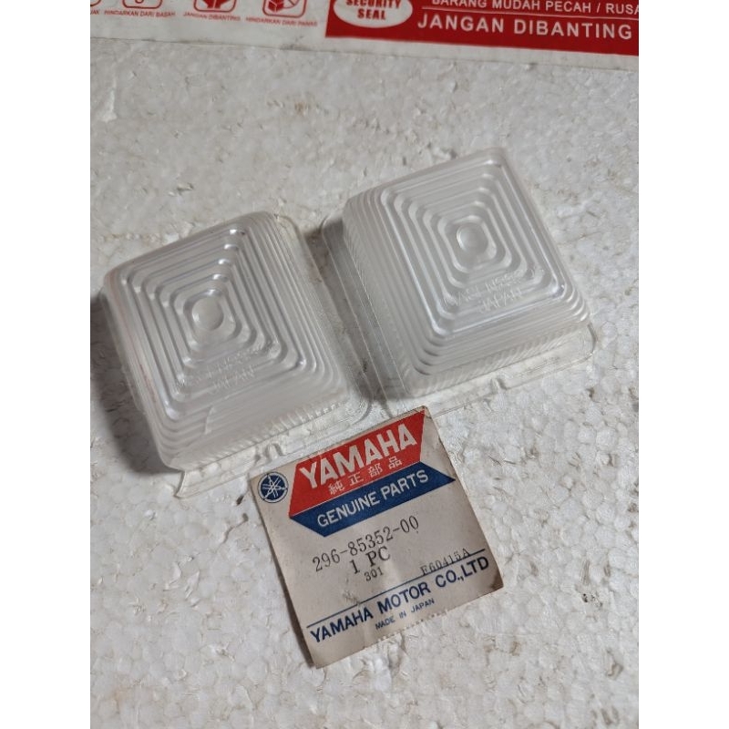 Mika Kaca Lampu Senja Yamaha V75 V80 Original