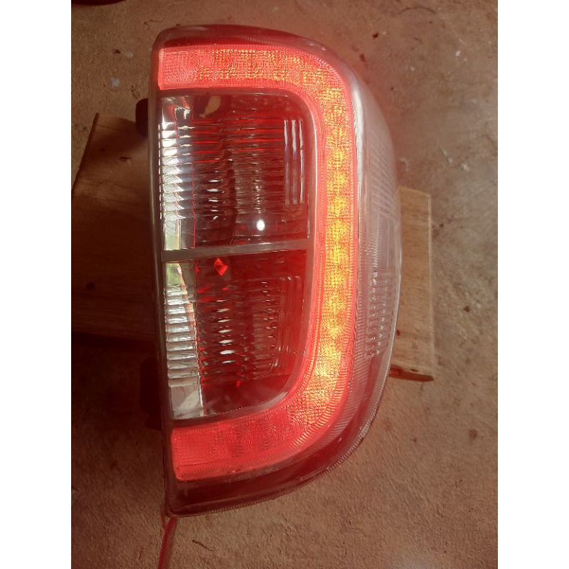Stoplamp Lampu Rem Belakang Rush Pnp Terios Led Thn 2015-2018 Satu Set
