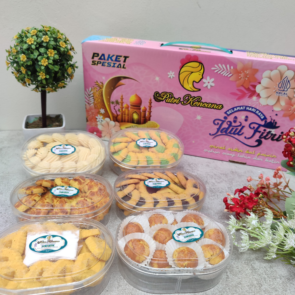 

PAKET KUE LEBARAN SPESIAL PUTRI KENCANA /PARSEL LEBARAN/KUE HARI RAYA