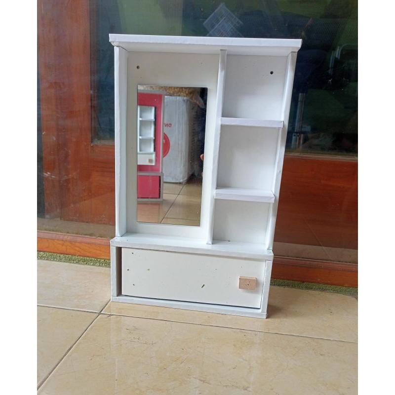 Cermin Rias Minimalis TerMurahRak Kosmetik Gantung Meja rias/Rak Rias Gantung Viral 40x25 warna Rand