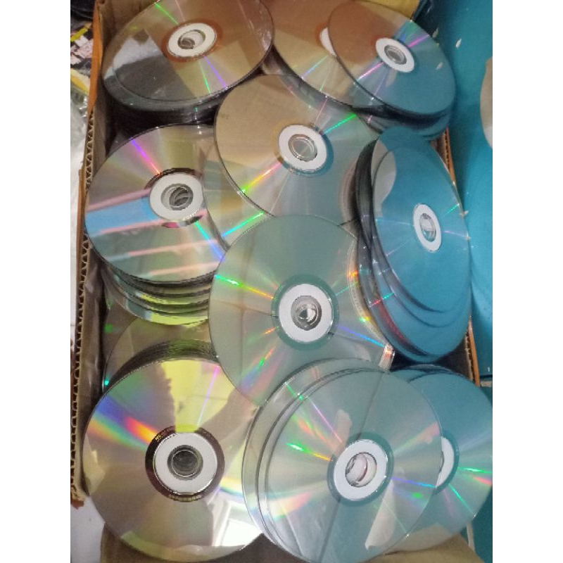 KASET VCD BEKAS BUAT ASESORIS /KERAJINAN