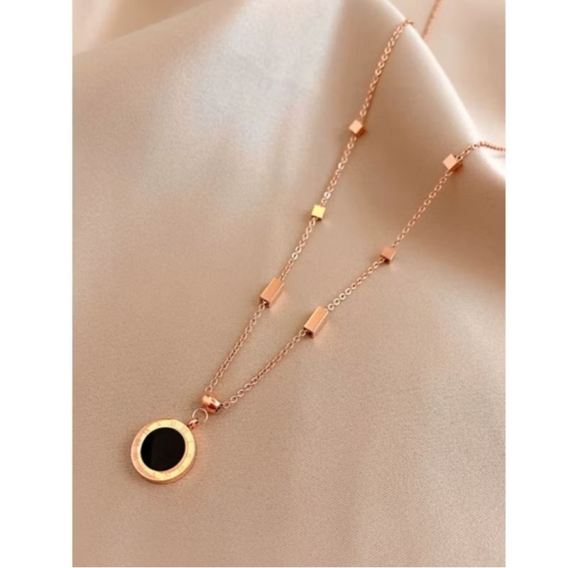 Kalung Bulgari Wanita Titanium Model Liontin Bulat Tabung Anti Karat Anti Luntur