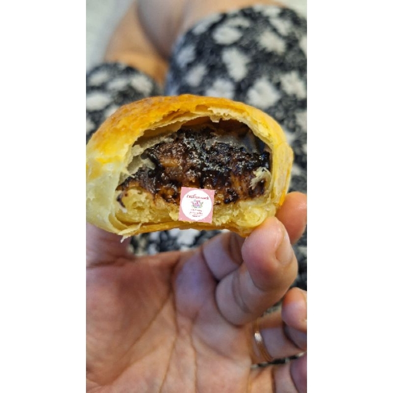 

BOLEN PISANG COKLAT