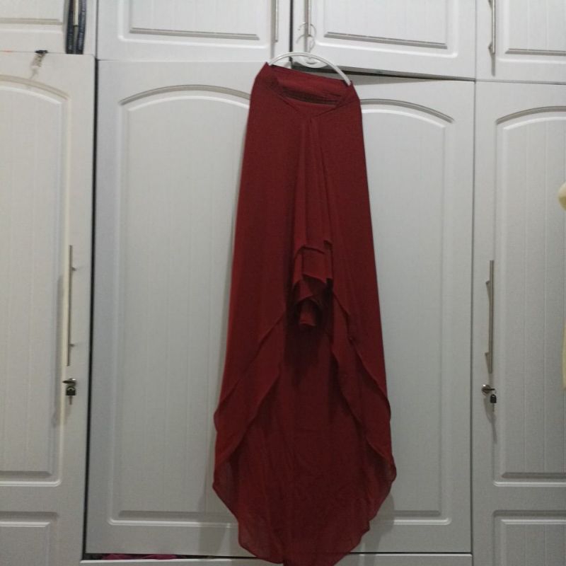 khimar ceruty merah maroon preloved