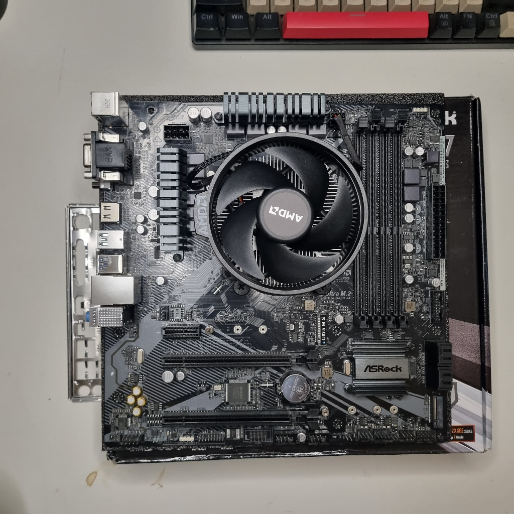 [BEKAS] Paketan Ryzen 5 2600 B450M PRO4 R2.0
