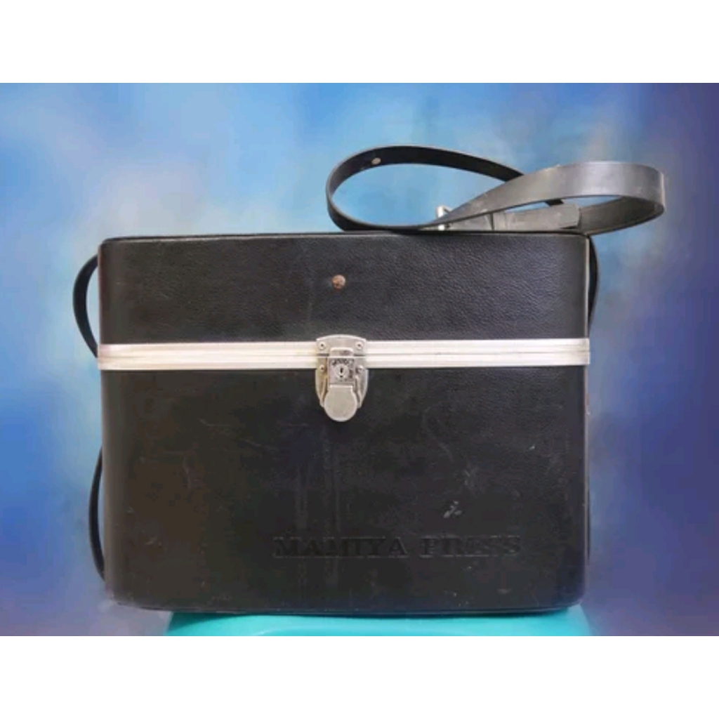 Tas Box koper Kulit Jadul buat kamera versi Mamiya Press antik lawas langka