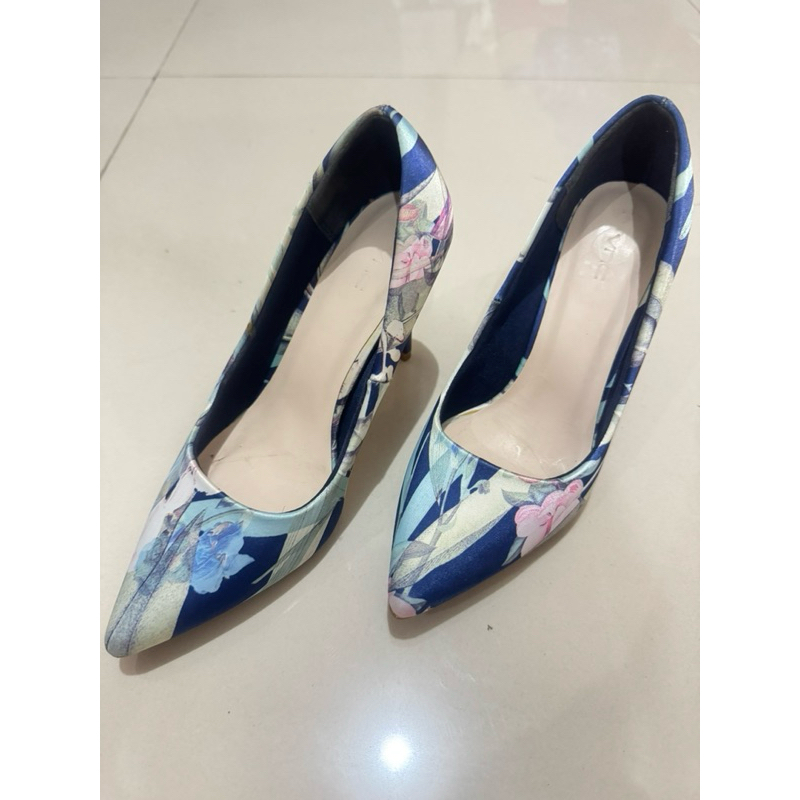 PRELOVED VNC SEPATU WANITA CANTIK HAK HIGH HEELS 7CM | SEPATU HEELS BUNGA BIRU I SEPATU PESTA ACARA 
