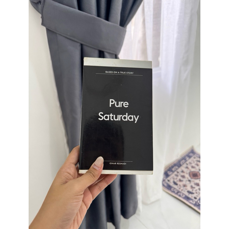 Preloved Book - Pure Saturday by Idhar Resmadi
