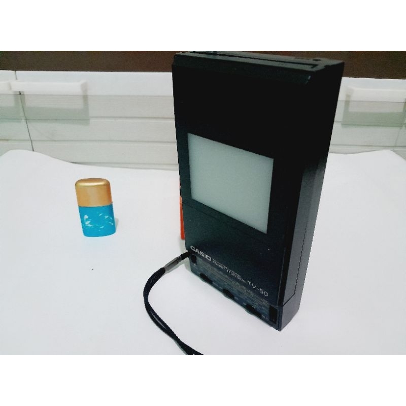 Radio /tv pocket jadul merk casio model TV-50 (langka)