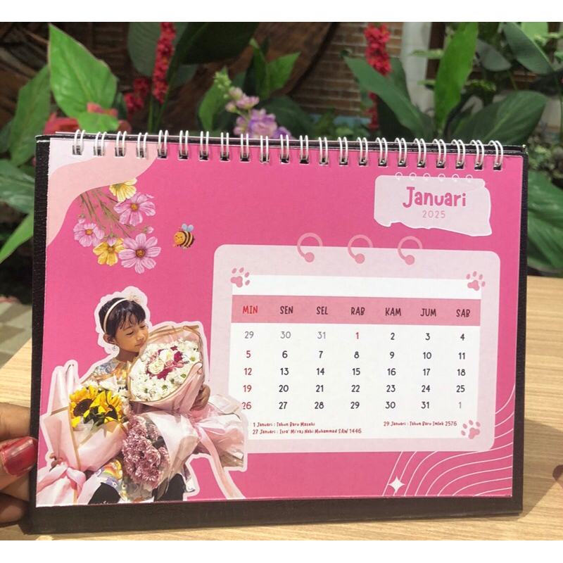 

KALENDER MEJA CUSTOM CUTE 2025