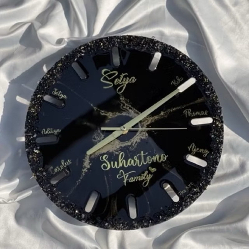 Resin jam dinding wall clock custom order resin jam dinding