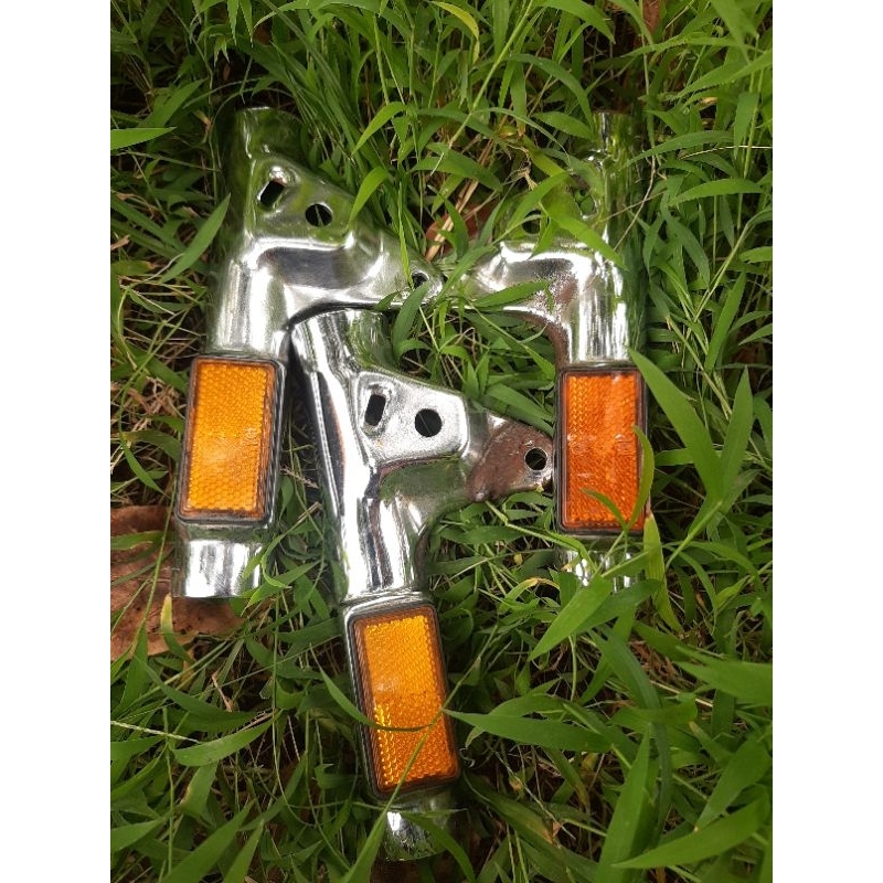 DUDUKAN LAMPU SEIN KUPINGAN HONDA WIN ORIGINAL KGD