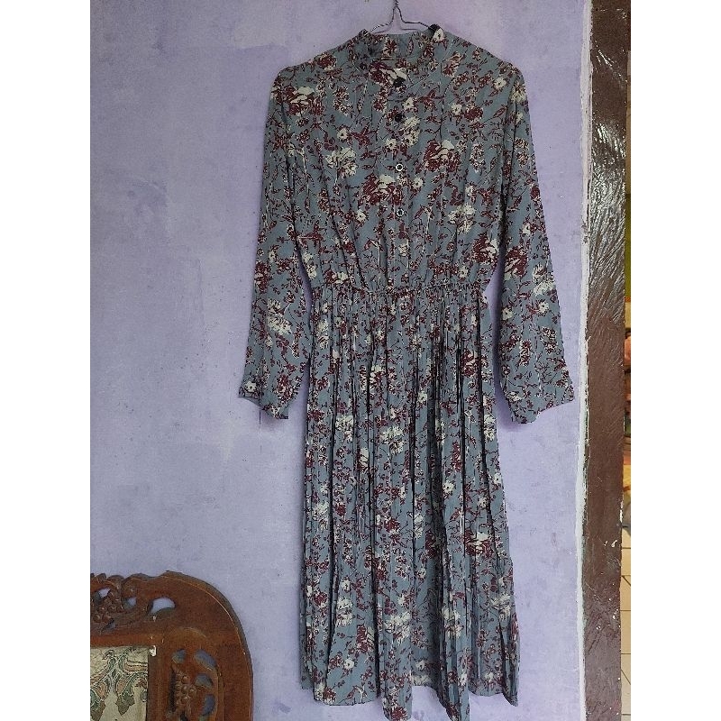 MIDI DRESS BUNGA-BUNGA PLISKET